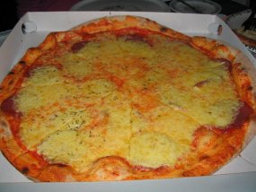 Pizzaessen der Klasse 5a