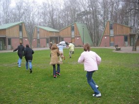 Klassenfahrt der 6a ins Jugendferiendorf Hinsbeck 2004